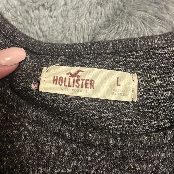 Size Large cold-shoulder grey top - Picture 2 of 2